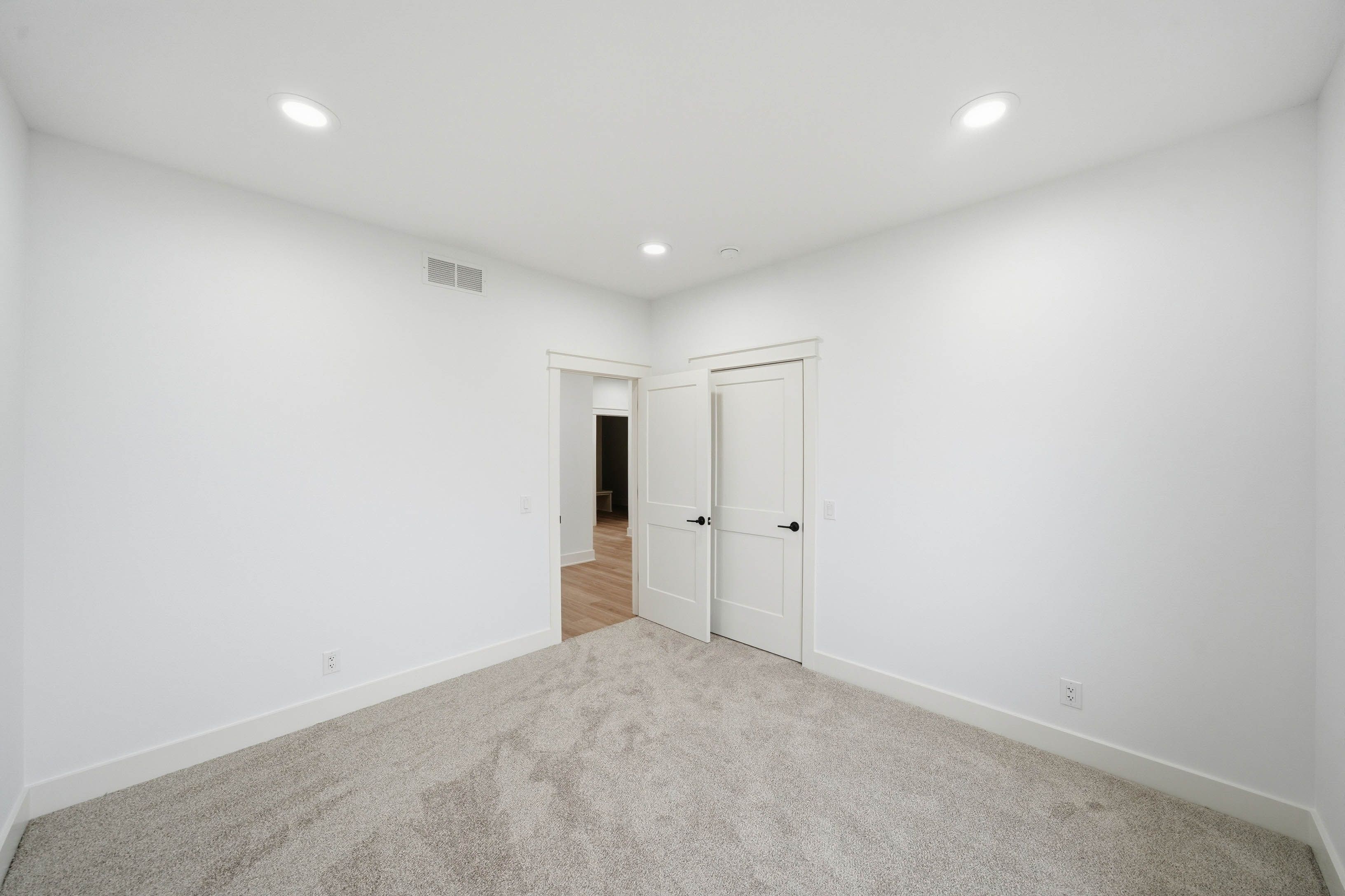 Listing Photo: 16359 Kennedy St Ackley IA--18